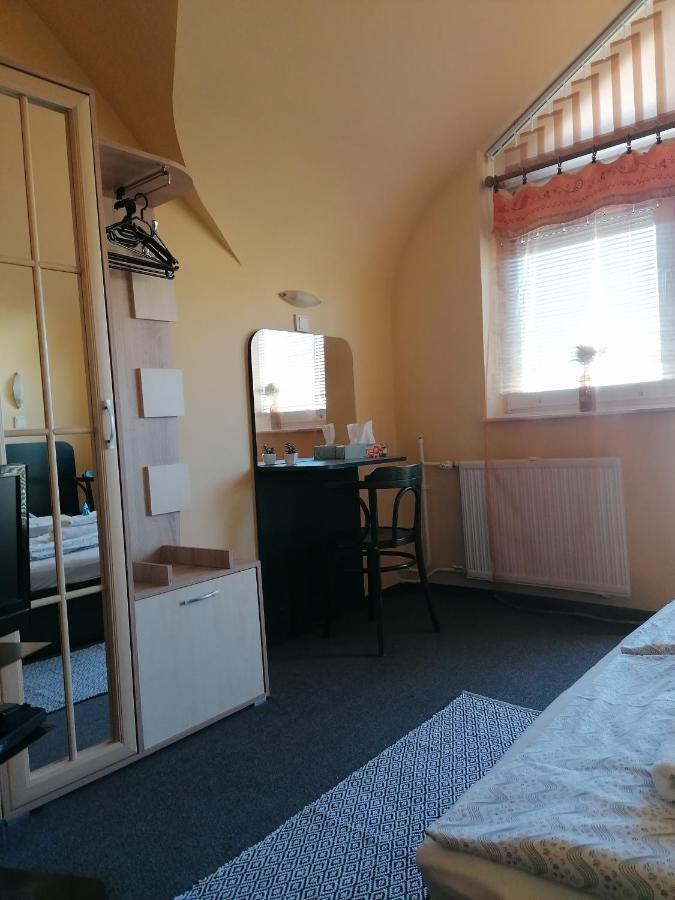 Bianco Daire Sopron Dış mekan fotoğraf